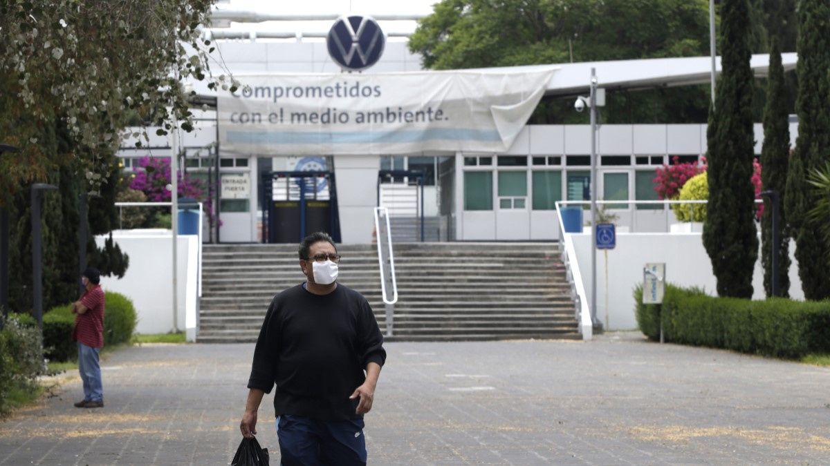 Paros t&eacute;cnicos en Volkswagen en Puebla han provocado una ca&iacute;da de 6% en la producci&oacute;n.