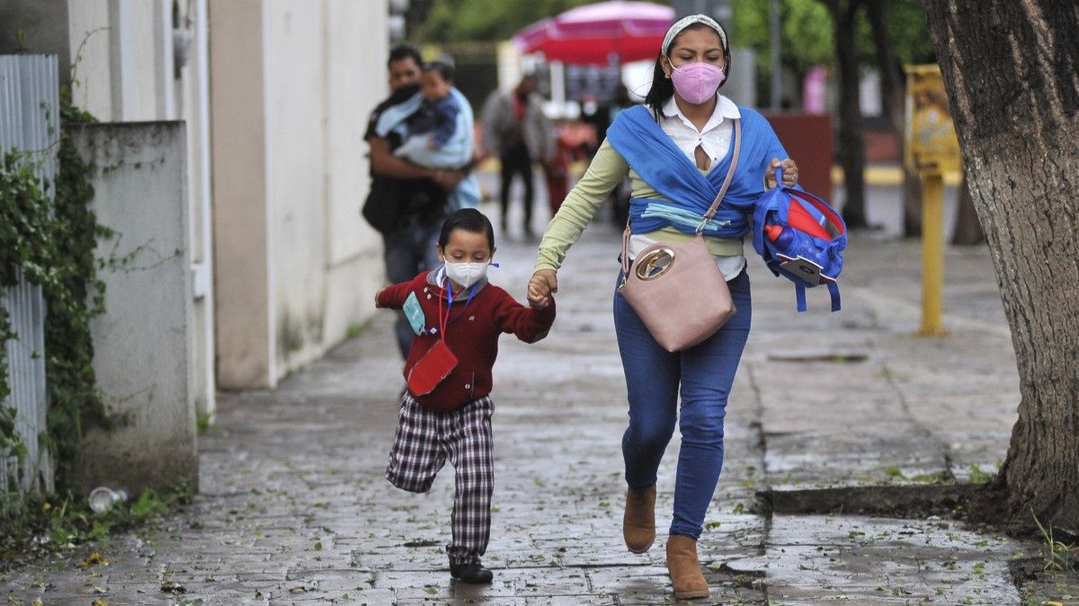 Proponen castigar con hasta 4 a&ntilde;os a padres que violenten a sus hijos en Puebla