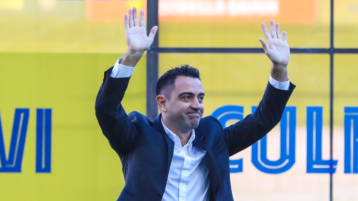 Barcelona presenta a Xavi Hern&aacute;ndez como el nuevo entrenador del club.
