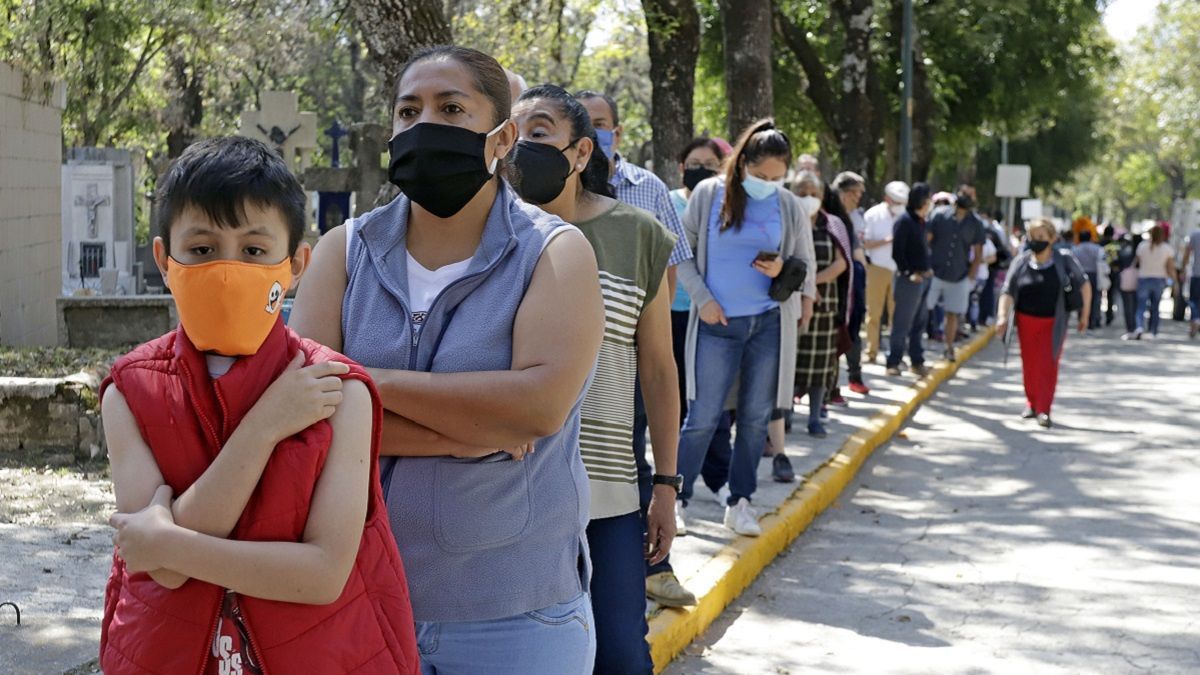 Vacunas anticovid para menores de Puebla con comorbilidades serán aplicadas en el HNP; esta es la logística