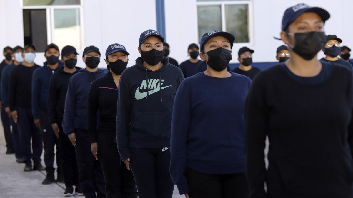 Eduardo Rivera invita a cadetes de la SSC a convertirse en los &ldquo;mejores polic&iacute;as&rdquo;