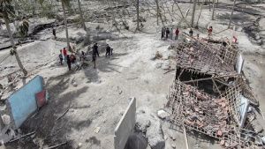 Sube a 34 la cifra de muertos por erupci&oacute;n del volc&aacute;n Semeru