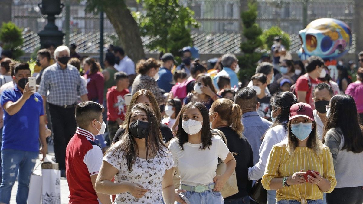 Ayuntamiento de Puebla descarta cierre del Z&oacute;calo ante cuarta ola covid