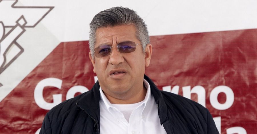 Heliodoro Luna, antiguo barbosista y secretario de Infraestructura, se registra como pre candidato a diputado federal por Morena