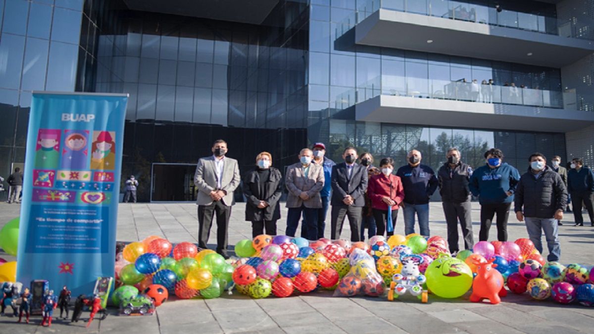 Comparte BUAP felicidad con ni&ntilde;as y ni&ntilde;os de comunidades marginadas del estado