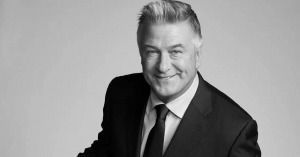 Alec Baldwin habr&iacute;a usado tres veces antes de herir a Halyna Hutchins