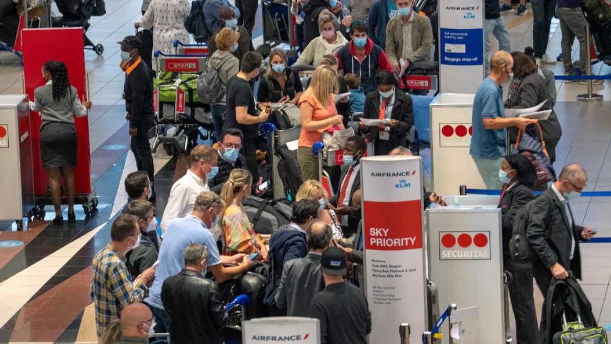 OMS pide no imponer restricciones de viaje al sur de &Aacute;frica por &Oacute;micron