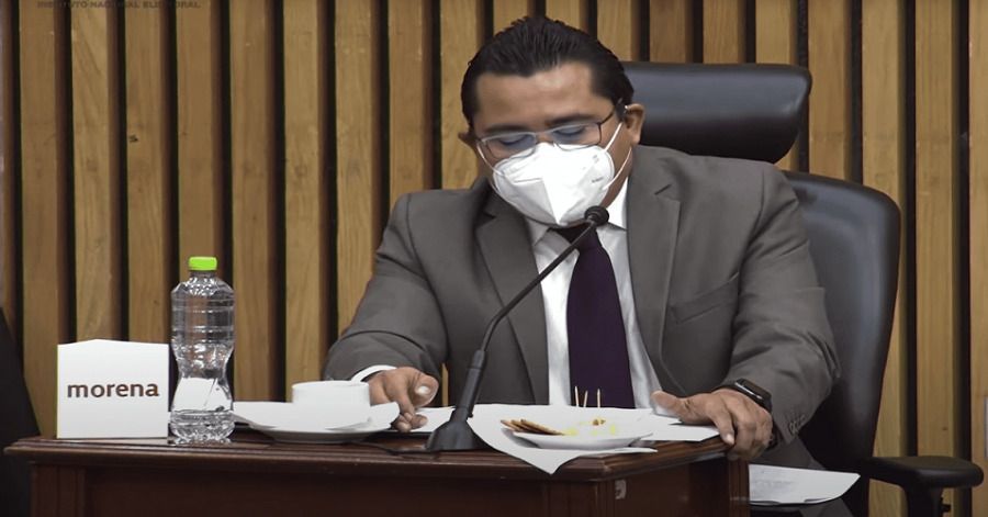 INE aprueba a nuevos consejeros del IEE Puebla pese a acusaciones de inexperiencia
