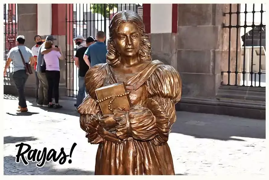 la experiencia de las 8 esculturas en el Corredor 5 de Mayo