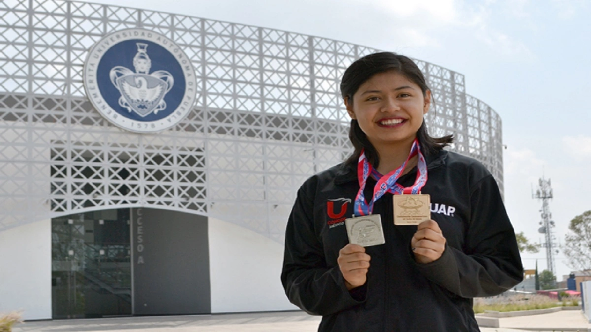 Victoria Cruz Romano, estudiante de la BUAP.