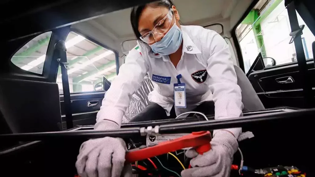 Hay empleos en el sector automotriz de Puebla.