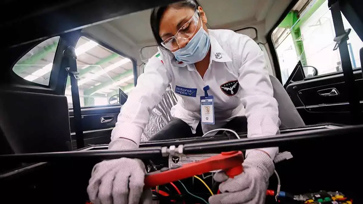 Hay empleos en el sector automotriz de Puebla.