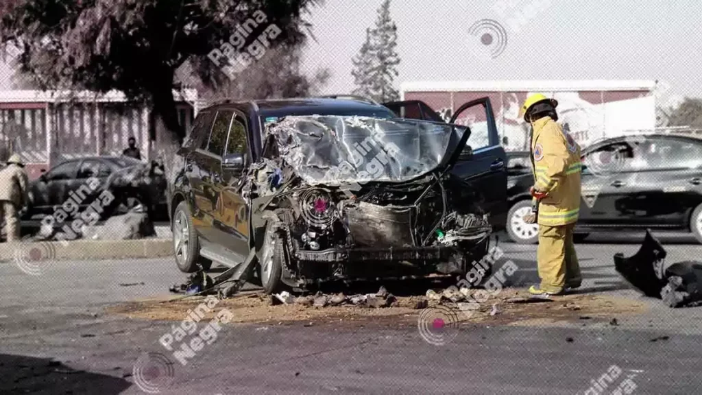 A pesar del aparatoso accidente no se reportaron personas lesionadas.