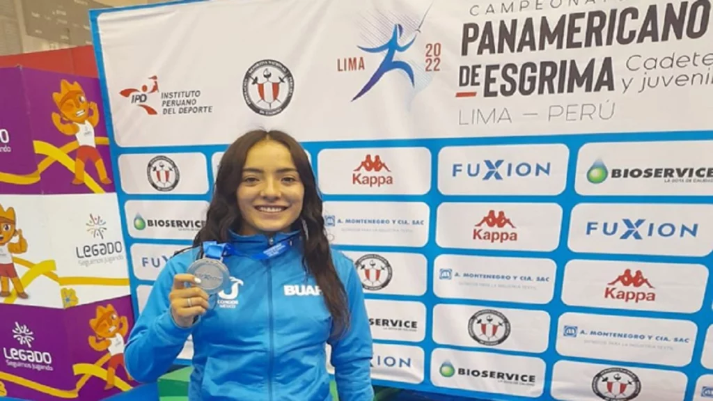 Ashley Samantha Muñoz estudiante de la BUAP obtuvo medalla de plata.