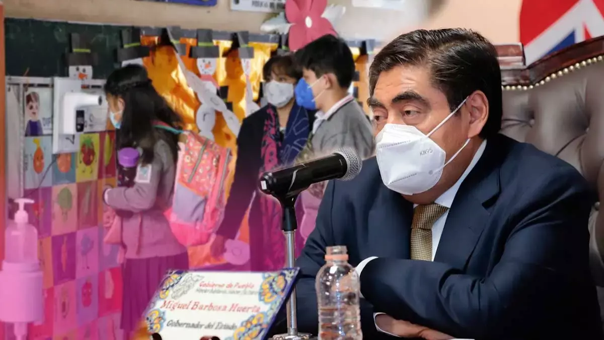Miguel Barbosa, gobernador de Puebla.