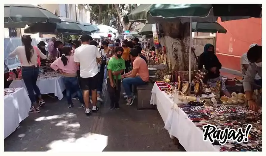 El corredor artesanal Carolino está dentro de los bazares más top de Puebla. 