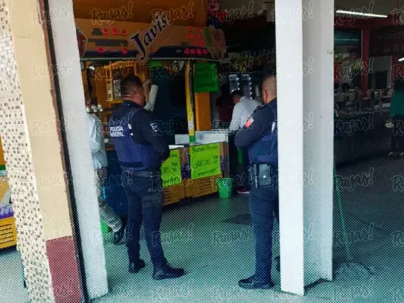 Clausuran paletería Javis.