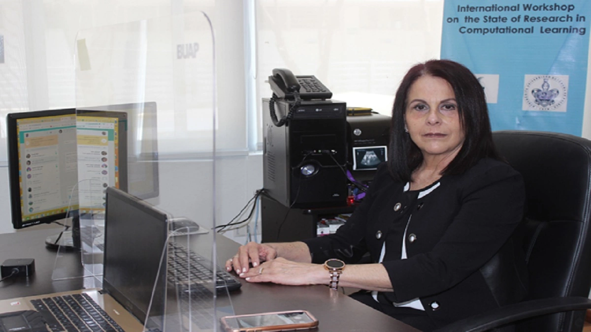 La doctora María Josefa Somodevilla García cuenta su experiencia en la BUAP.