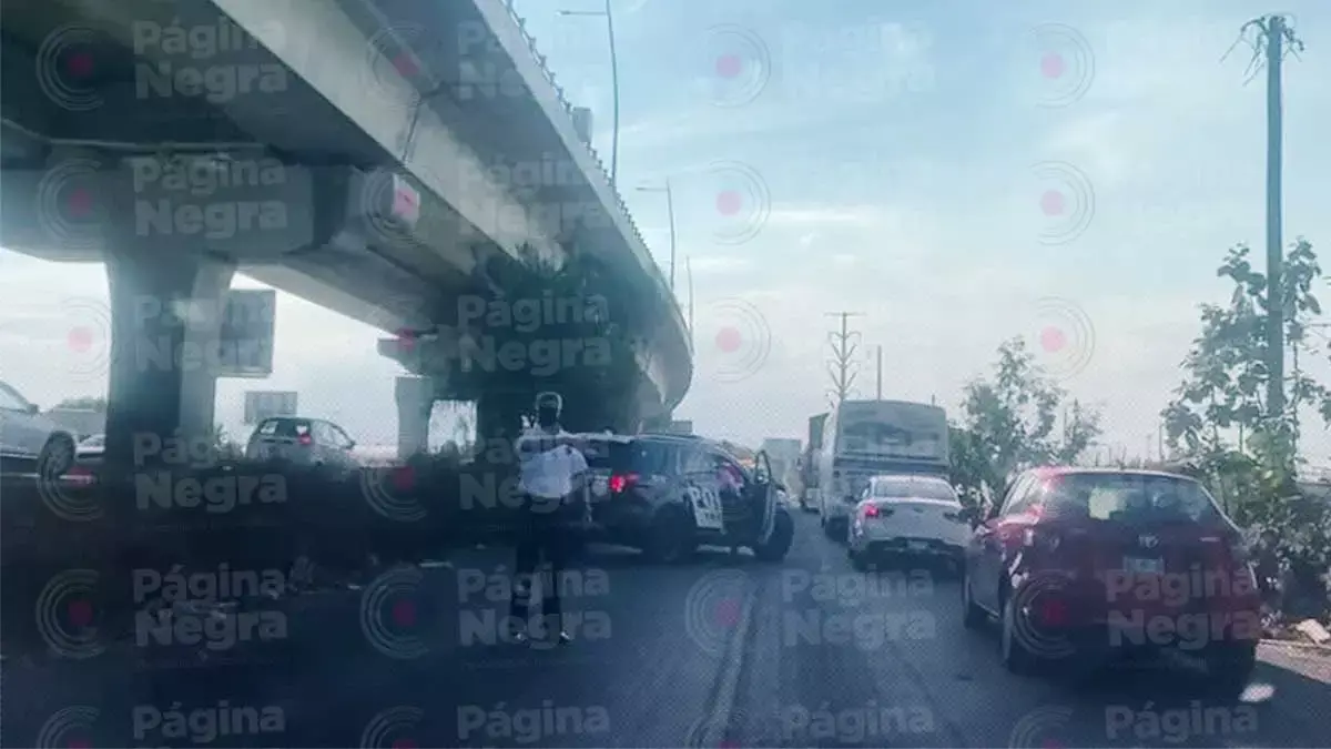 Hombre muere atropellado en la lateral de la México-Puebla.