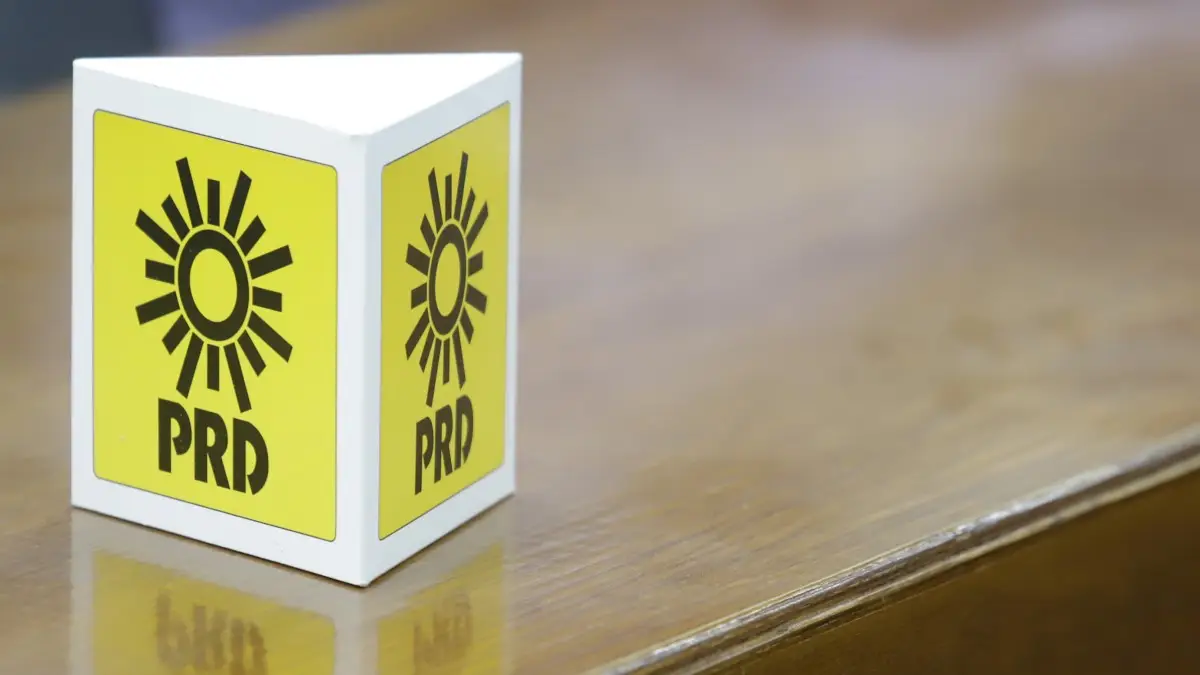 Partido de la Revolución Democrática.