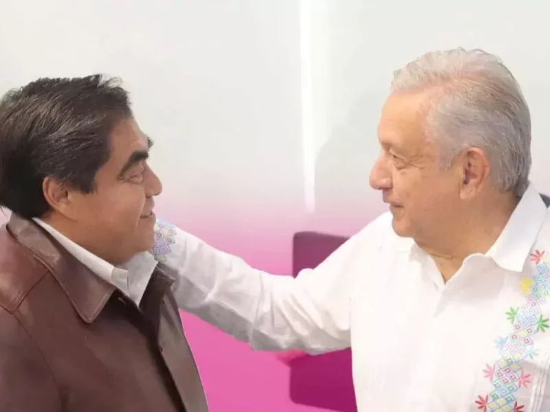 Reunión entre Miguel Barbosa y López Obrador.