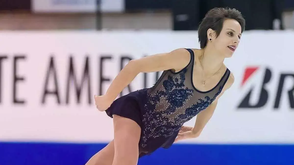 Vetan a cronistas deportivos por comentario misógino contra patinadora canadiense.
