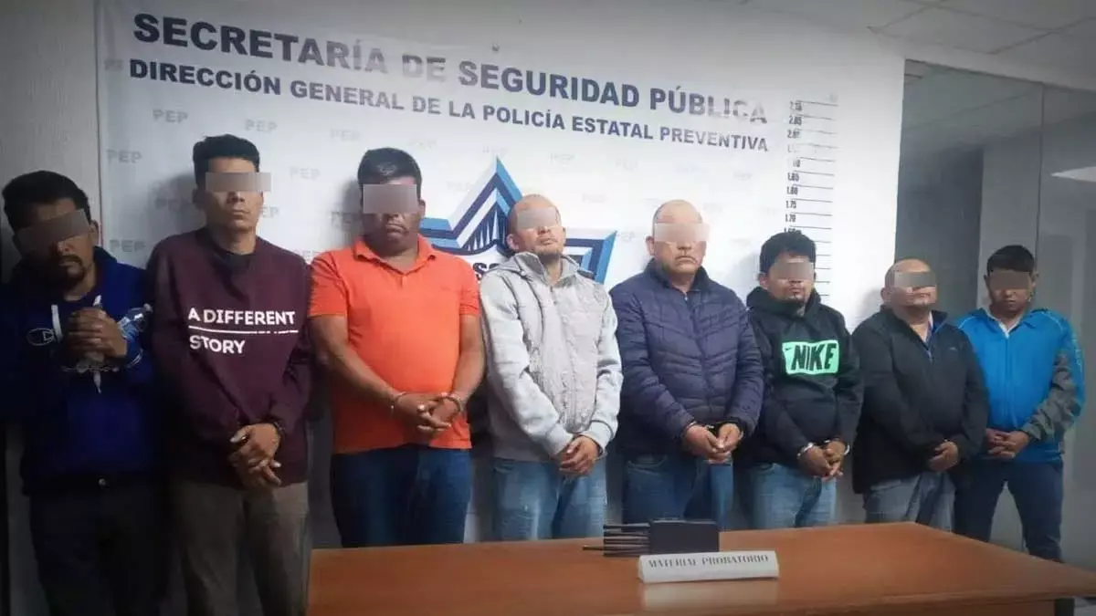 Policía Estatal detiene a asaltantes de carga en Puebla.
