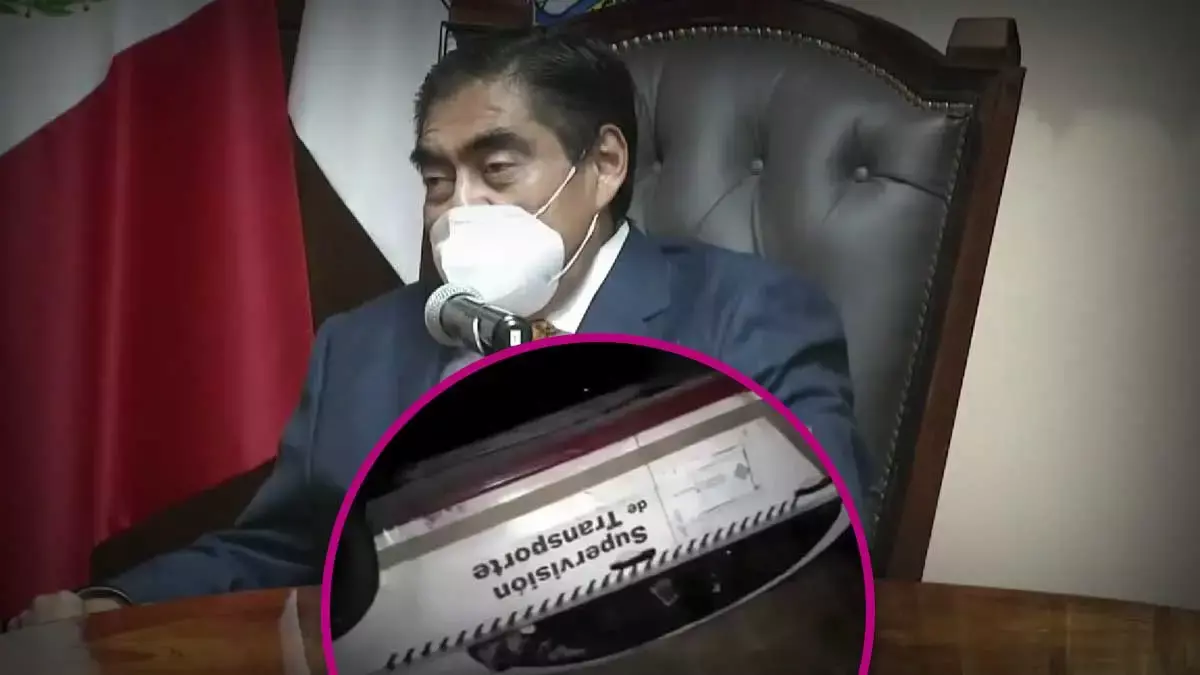 Los detenidos en Libres retuvieron a servidores públicos.