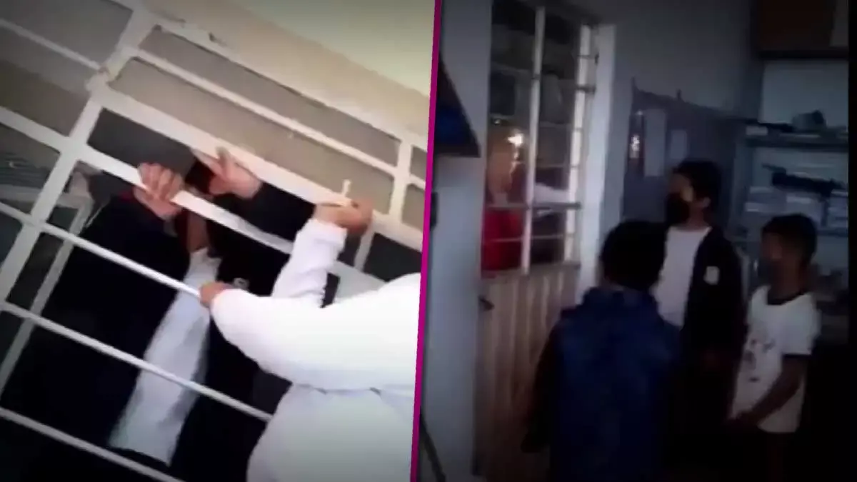 Alumnos encerrados en Teziutlán.