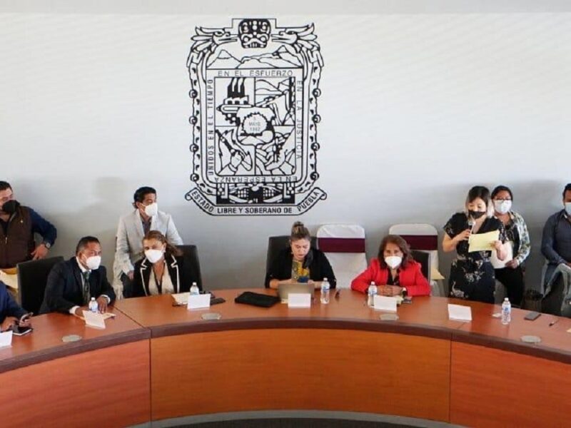 Asiste Lupita Vargas a reunión de trabajo y capacitación