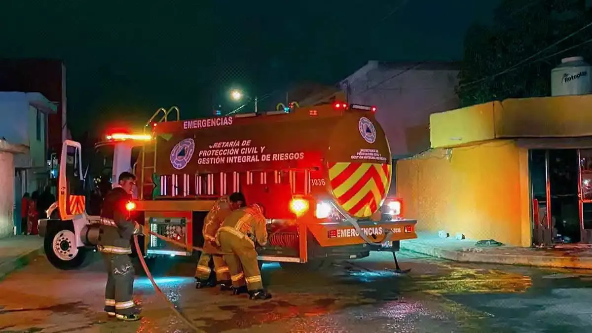 Incendio en la colonia Roma.