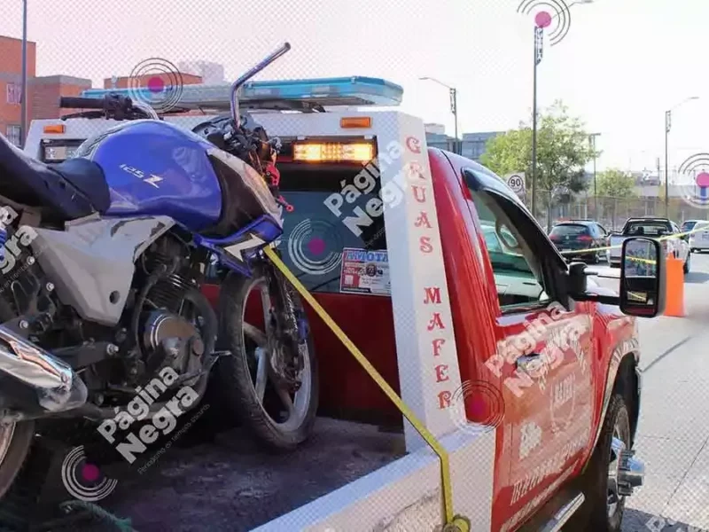 Motociclista muere en el Periférico.