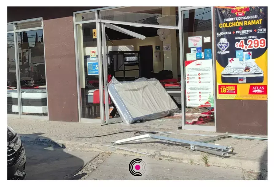 Robos en Coppel y Atlas.