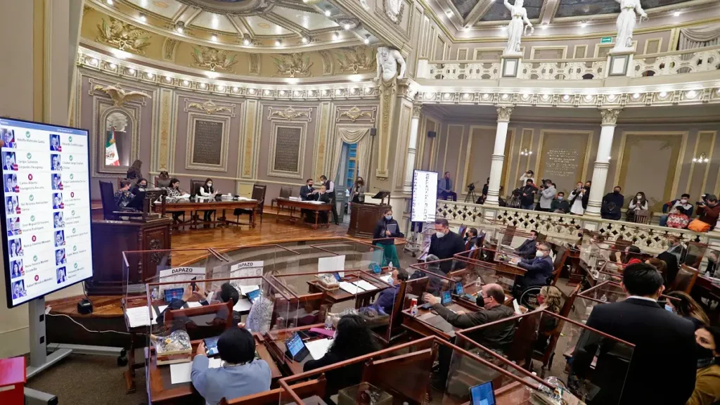Por ataque en UPAEP, Congreso exige estudios de salud mental en escuelas