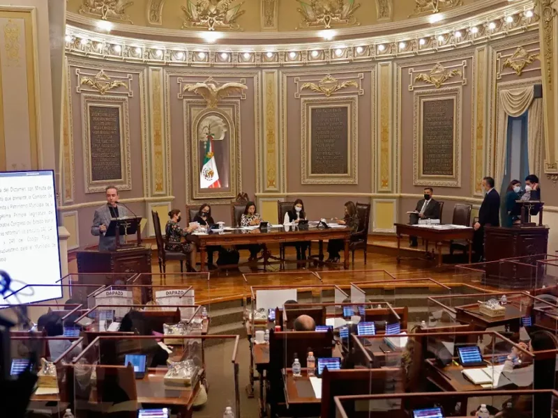 Proponen descontar sueldo a diputados faltistas