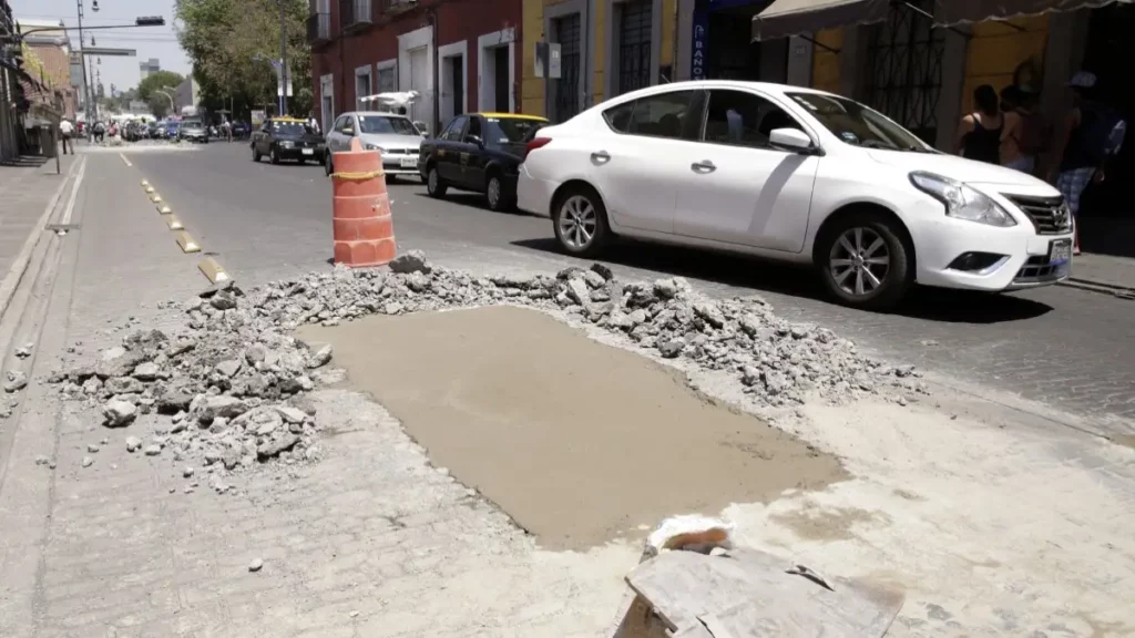 Calles dañadas en el Centro.