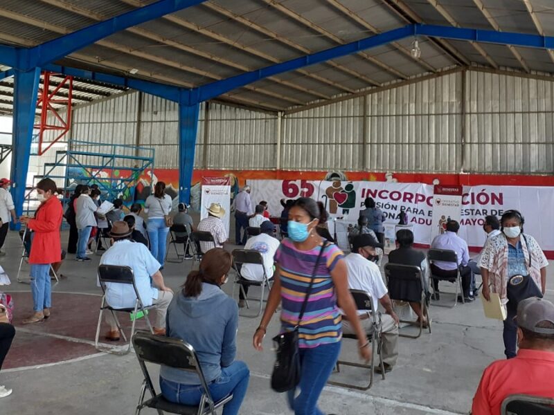 Tercer día de Jornada de vacunación COVID-19 en Tecamachalco