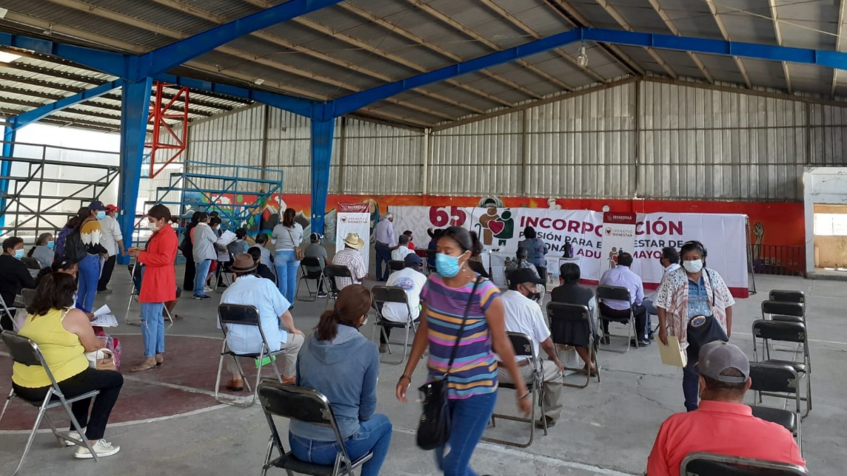 Tercer día de Jornada de vacunación COVID-19 en Tecamachalco