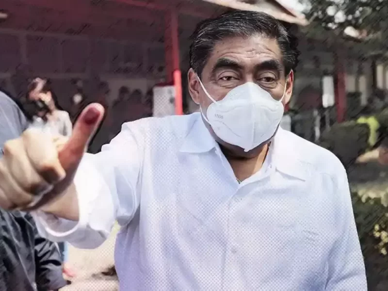 Barbosa emite su voto en la consulta