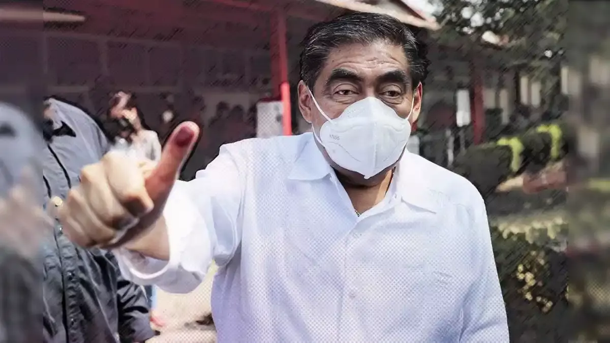Barbosa emite su voto en la consulta