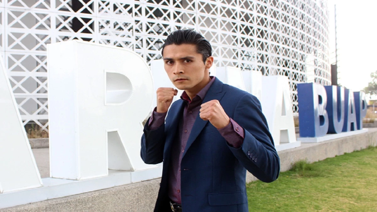 Saúl Rivera Carrillo estudiante de arquitectura y boxeador.