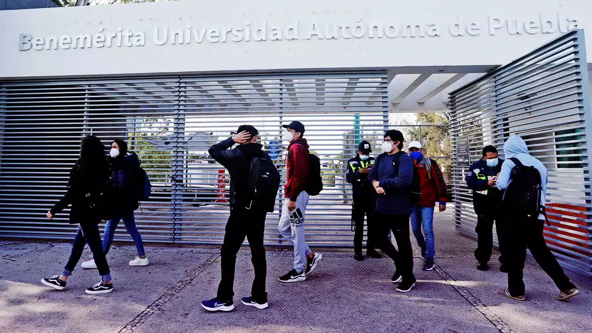En agosto las clases presenciales serán al 100% en la BUAP