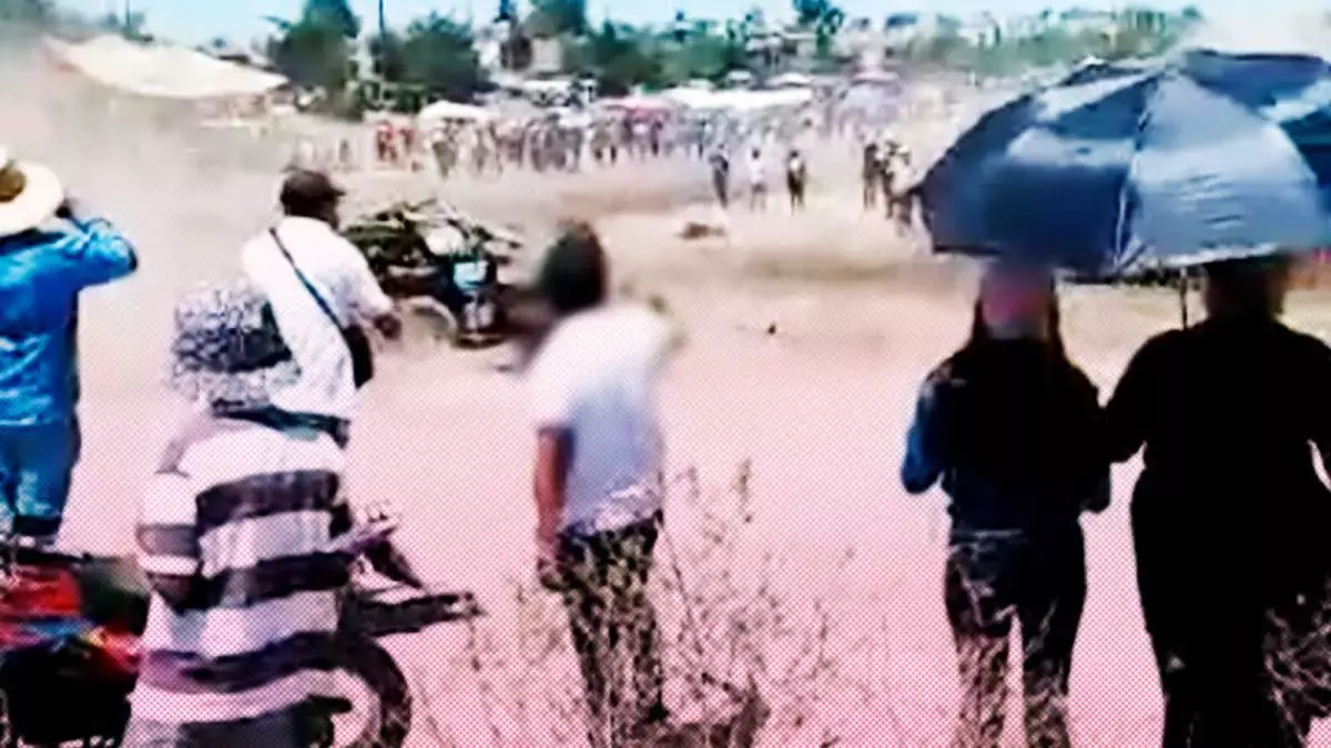 Atropellan a dos personas en la carreras de carcachas