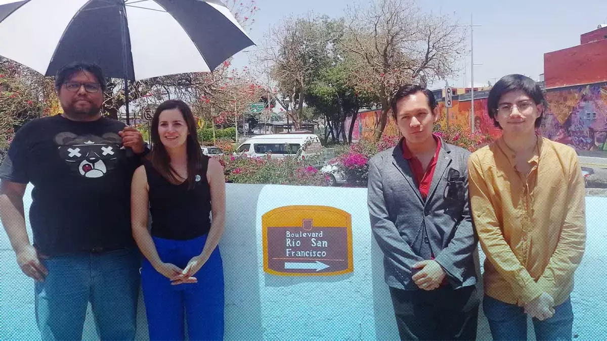 Develan Placa en Boulevard 5 de Mayo
