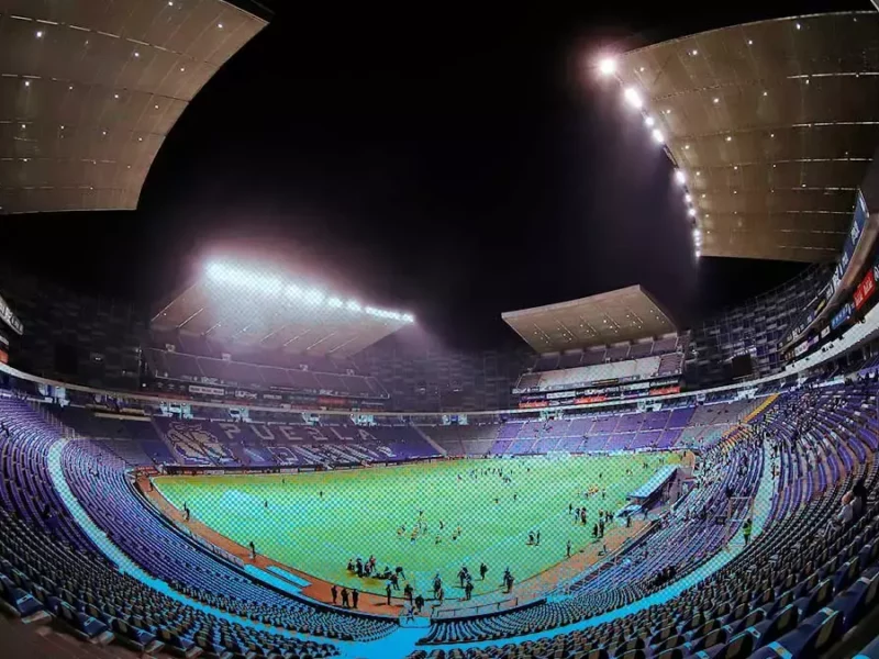 Estadio Cuauhtémoc podría ser sede mundialista 2026.