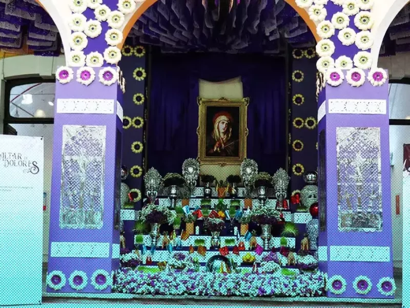Visita el Altar de Dolores en Semana Santa en Puebla.