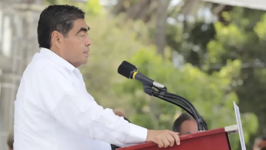 Miguel Barbosa, gobernador de Puebla.