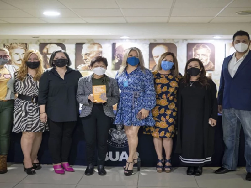 Presentan libro: Comunicar la salud.