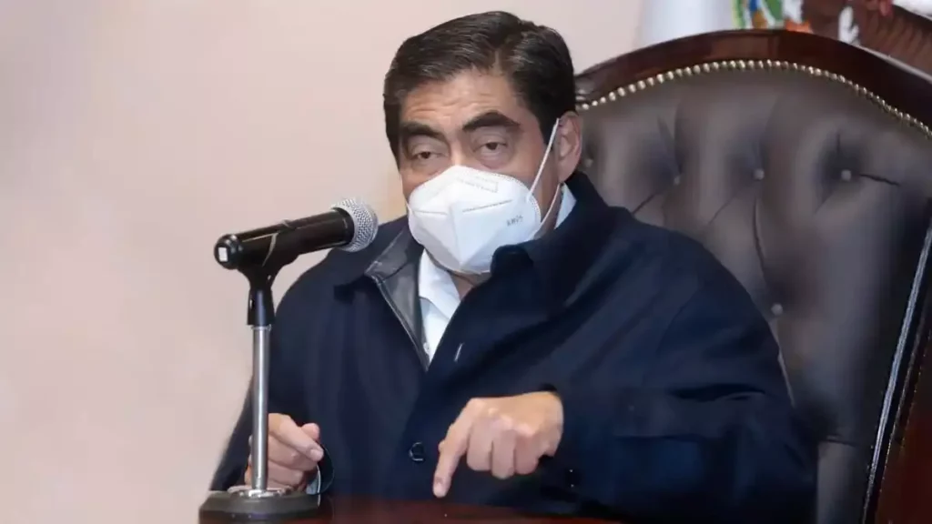 Miguel Barbosa, gobernador de Puebla.