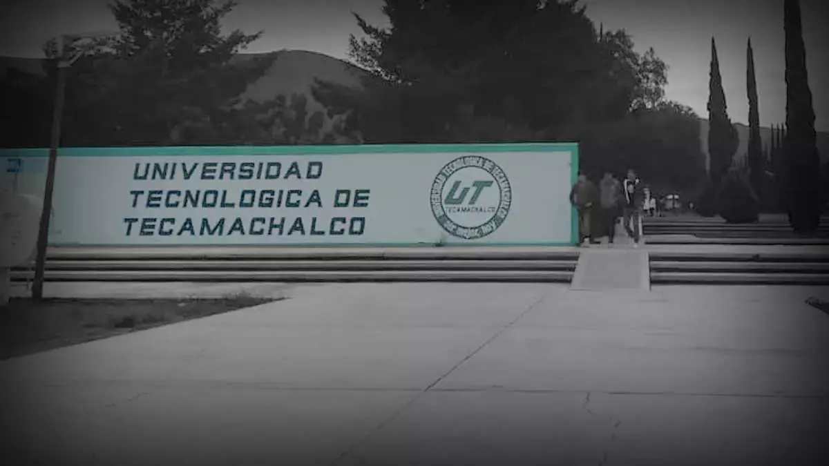Acribillan a dos jóvenes frente a la Universidad Tecnológica de Tecamachalco.